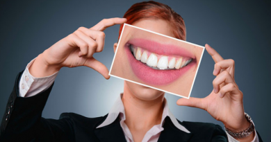 Tendencias en Diseño de Sonrisas: ¿Cómo influyen la moda y las redes sociales?